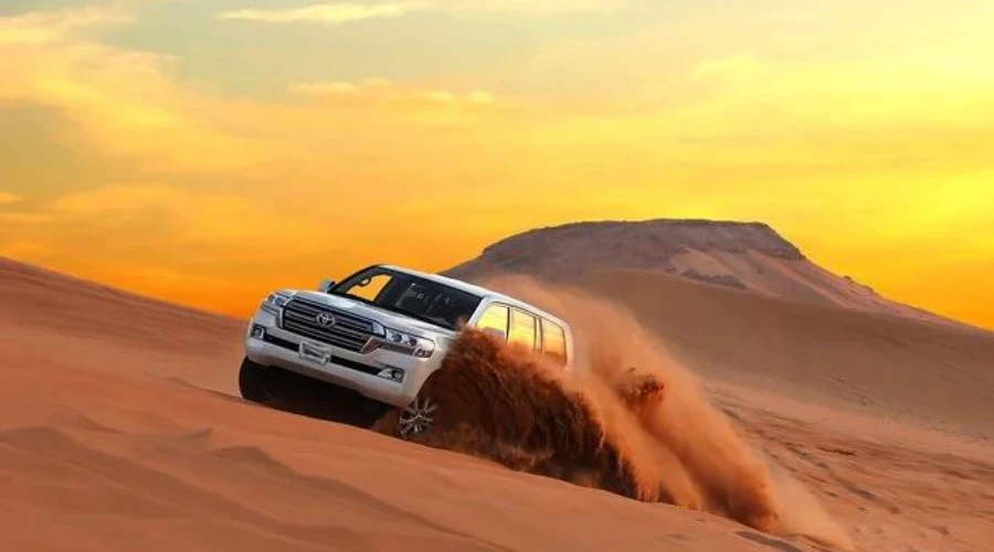 desert-safari-dubai-dune-bashing-land-cruiser