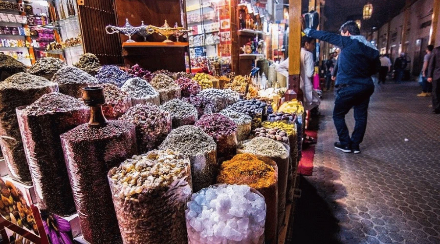 dubai-spice-souk-aromatic-herbs-frankincense