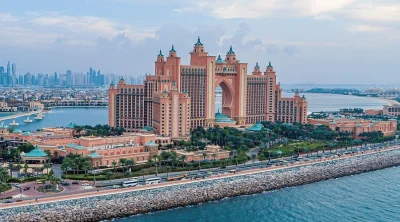 atlantis-the-palm-hotel-dubai-aerial-view