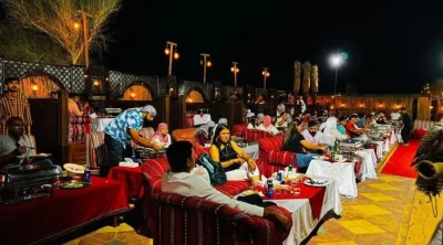 desert-safari-dubai-camp-buffet-dinner-seating